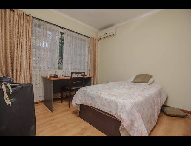 4 BEDROOM HOUSE FOR SALE IN SHALLCROSS